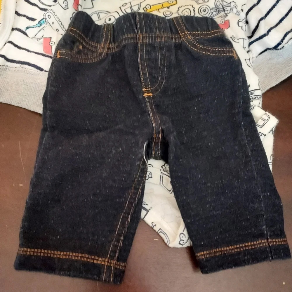 Carter's Baby Boy Dump Truck Hoodie, Printed Bodysuit & Jeggings Set in Size 3M - Picture 5 of 6